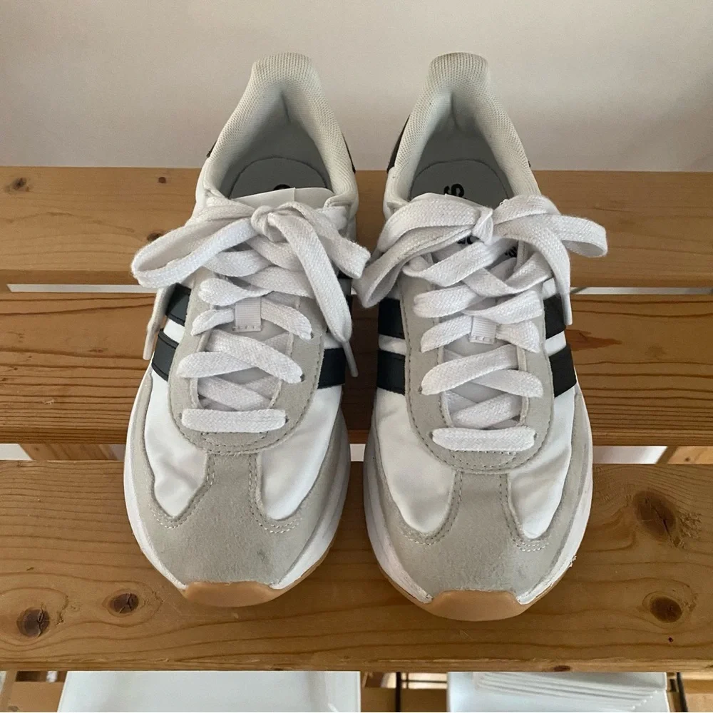 Adidas Kids Run 70s 2.0 White Black Sneakers Shoes 3.5 - Picture 3 of 14